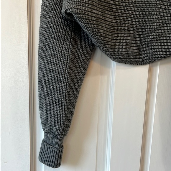 Echo Gray Chunky Knit Open Front Bolero Shrug with Long Sleeves - One Size - Picture 8 of 12